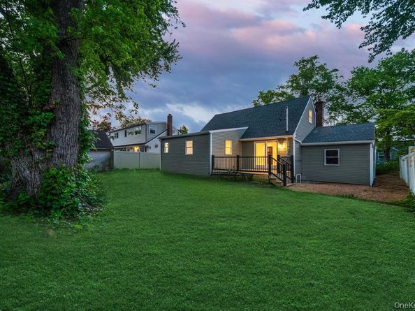 732 Woodside Drive, Wantagh NY 11793