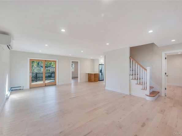 732 Woodside Drive, Wantagh NY 11793