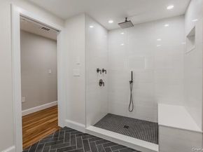 5 Satterly Road, East Setauket NY 11733