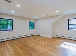 5 Satterly Road, East Setauket NY 11733