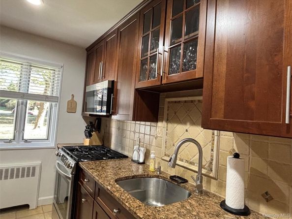 41 Lawrence Drive A, White Plains NY 10603
