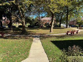 41 Lawrence Drive A, White Plains NY 10603