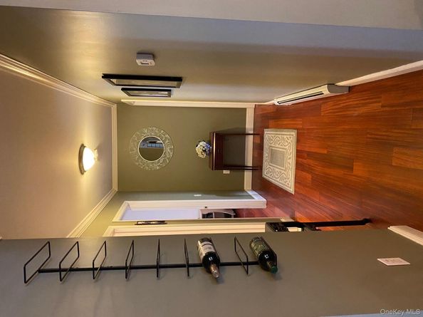 190 W 239th Street, Bronx NY 10463