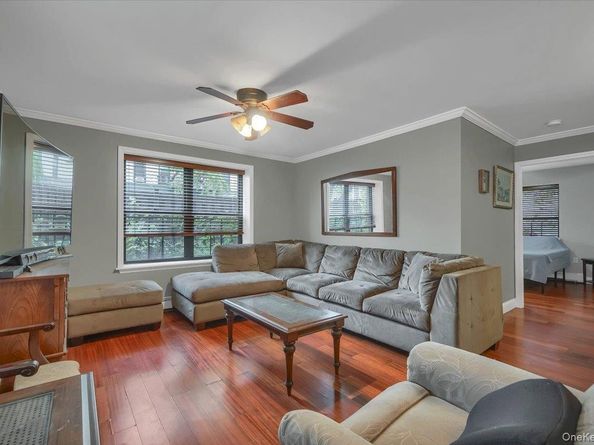 190 W 239th Street, Bronx NY 10463