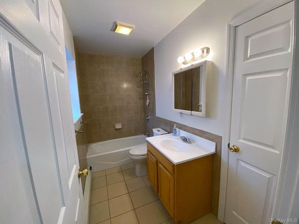 190 W 239th Street, Bronx NY 10463