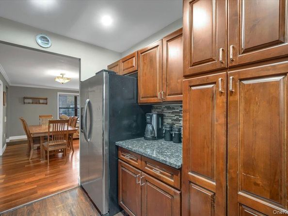 190 W 239th Street, Bronx NY 10463