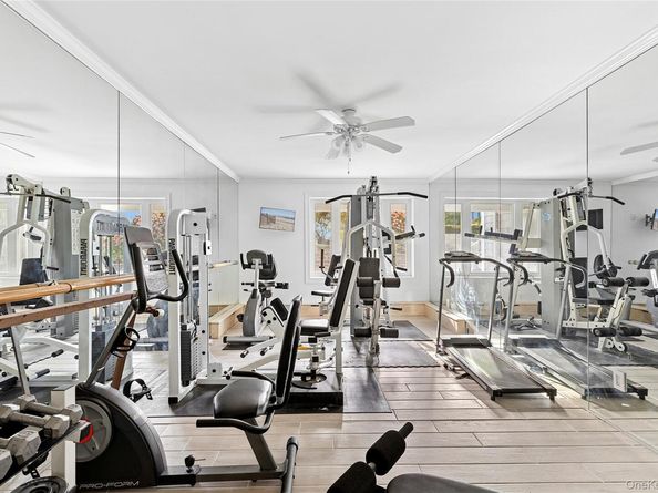 8 September Lane, Glen Cove NY 11542