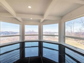 8 September Lane, Glen Cove NY 11542