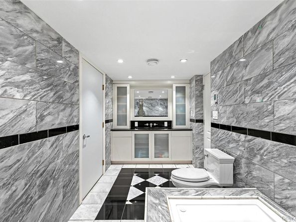 8 September Lane, Glen Cove NY 11542