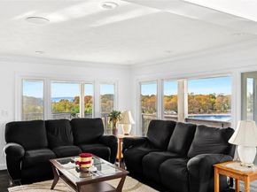 8 September Lane, Glen Cove NY 11542