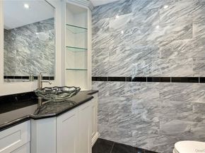 8 September Lane, Glen Cove NY 11542