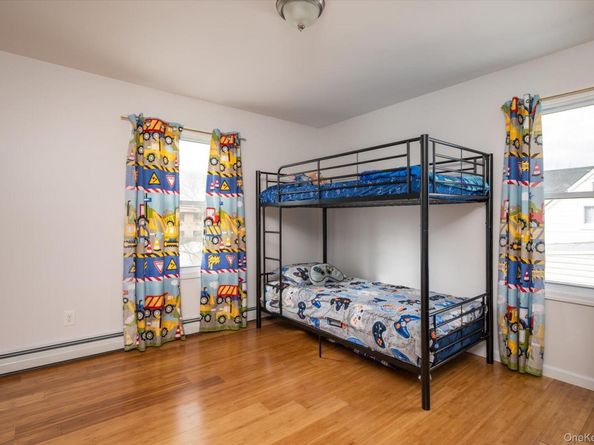 98 Hardy Lane, Westbury NY 11590