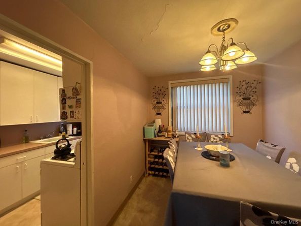 17-84 166 4162, Whitestone NY 11357