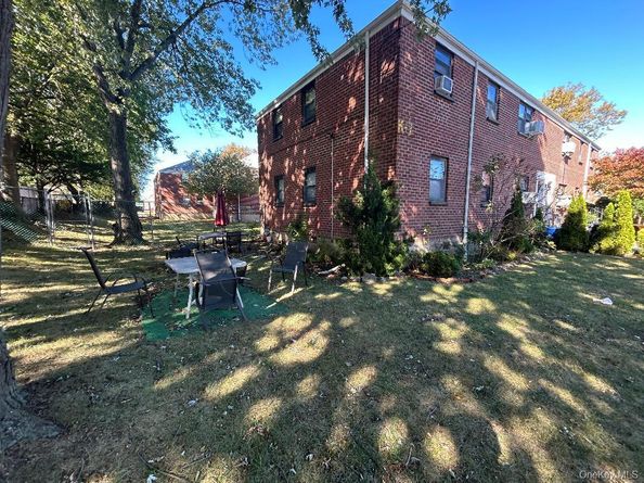 17-84 166 4162, Whitestone NY 11357