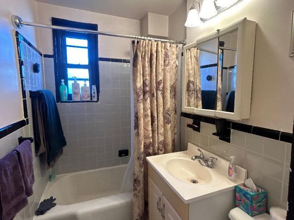 17-84 166 4162, Whitestone NY 11357