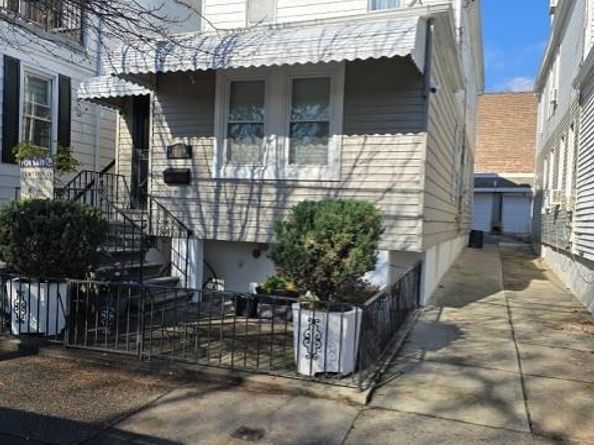1003 Sackett Avenue, Bronx NY 10462