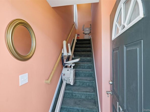 1228 Willow Lane, Valley Stream NY 11580