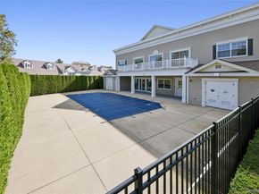 1228 Willow Lane, Valley Stream NY 11580