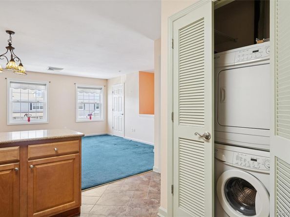 1228 Willow Lane, Valley Stream NY 11580