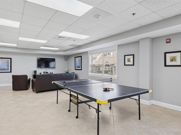 1228 Willow Lane, Valley Stream NY 11580