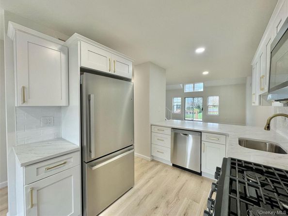 19 Broadlawn Drive 19, Central Islip NY 11722