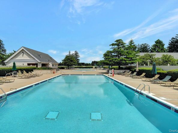 19 Broadlawn Drive 19, Central Islip NY 11722