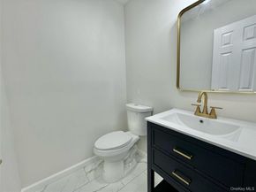 19 Broadlawn Drive 19, Central Islip NY 11722