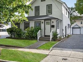 201 Jamaica Boulevard, Carle Place NY 11514