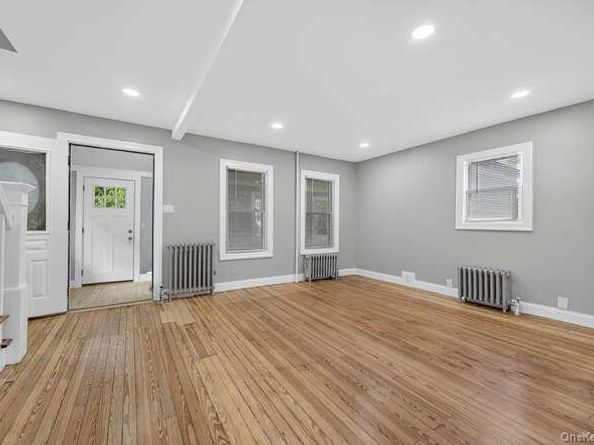 201 Jamaica Boulevard, Carle Place NY 11514