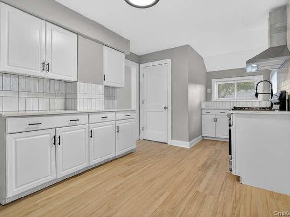 201 Jamaica Boulevard, Carle Place NY 11514