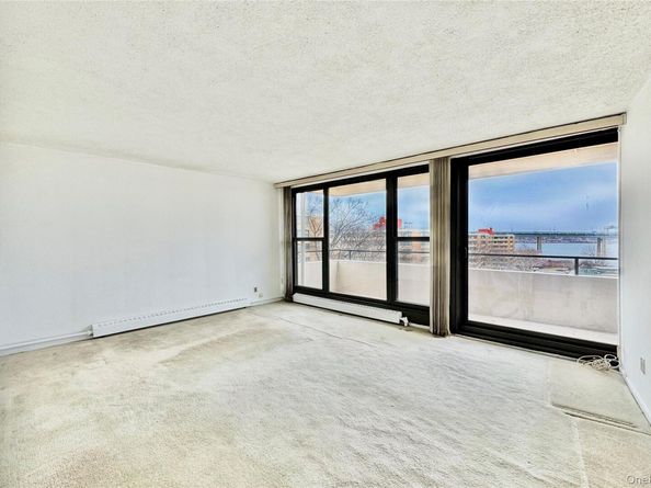 162-40 9 Avenue 7A, Beechhurst NY 11357