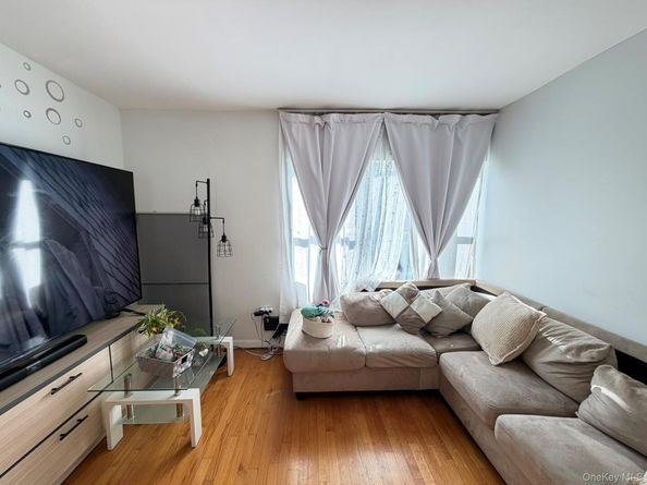 114-67 Taipei Court, College Point NY 11356