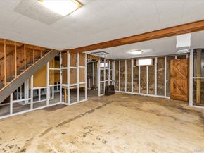 1006 N 7th Street, New Hyde Park NY 11040