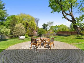 8 Harvard Lane, Hastings-on-Hudson NY 10706