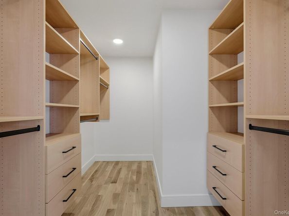 5 Ketcham Place, Melville NY 11747