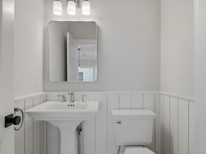 5 Ketcham Place, Melville NY 11747