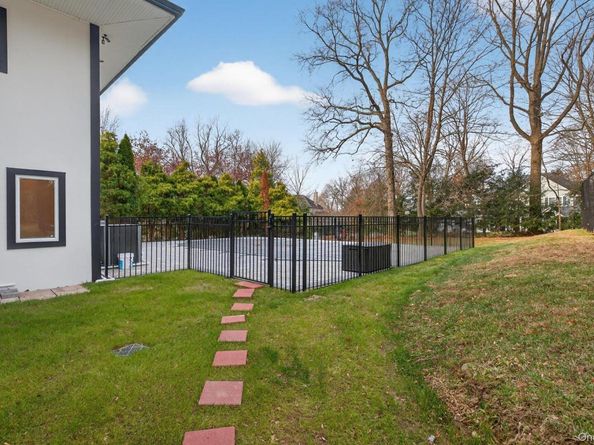 369 Vanderbilt Parkway, Dix Hills NY 11746