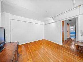 105-25 67th Road 4A, Forest Hills NY 11375