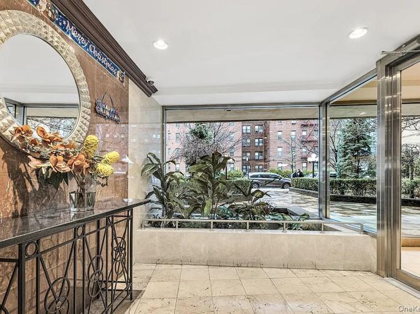 2 W End Avenue 5N, Brooklyn NY 11235