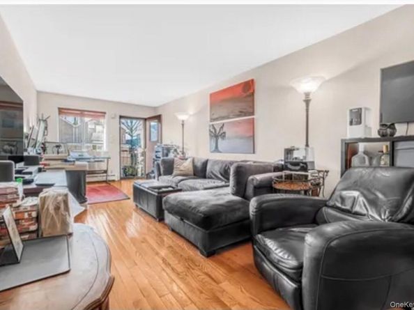 46-12 161st Street 2C, Flushing NY 11358