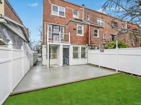 8809 208th Street, Queens Village NY 11427