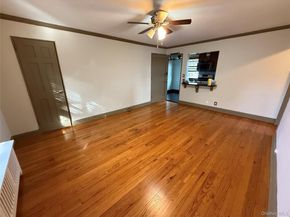 40 Terrace Circle 4C, Great Neck NY 11021