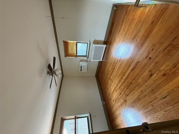 40 Terrace Circle 4C, Great Neck NY 11021