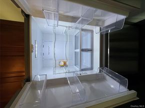 40 Terrace Circle 4C, Great Neck NY 11021