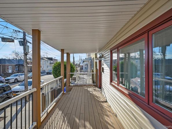 6925 59th Road, Maspeth NY 11378