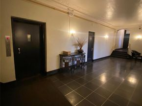 141 Wyckoff Place 6E, Woodmere NY 11598