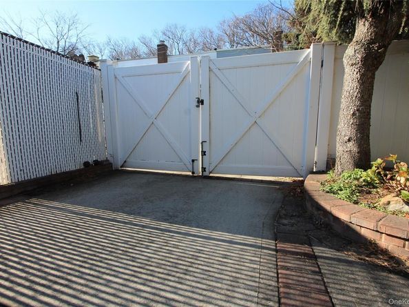 133-28 86th Street, Ozone Park NY 11417