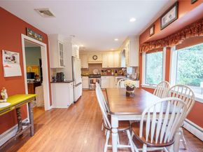 54 Farmington Lane, Melville NY 11747