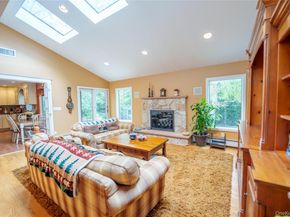 54 Farmington Lane, Melville NY 11747