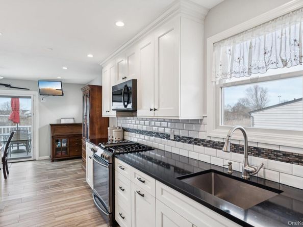 3717 Somerset Drive, Seaford NY 11783